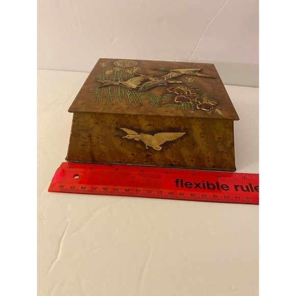 Flying Ducks Vintage Metal Tin Keepsake Jewelry Trinket Box Made in England - Picture 6 of 7